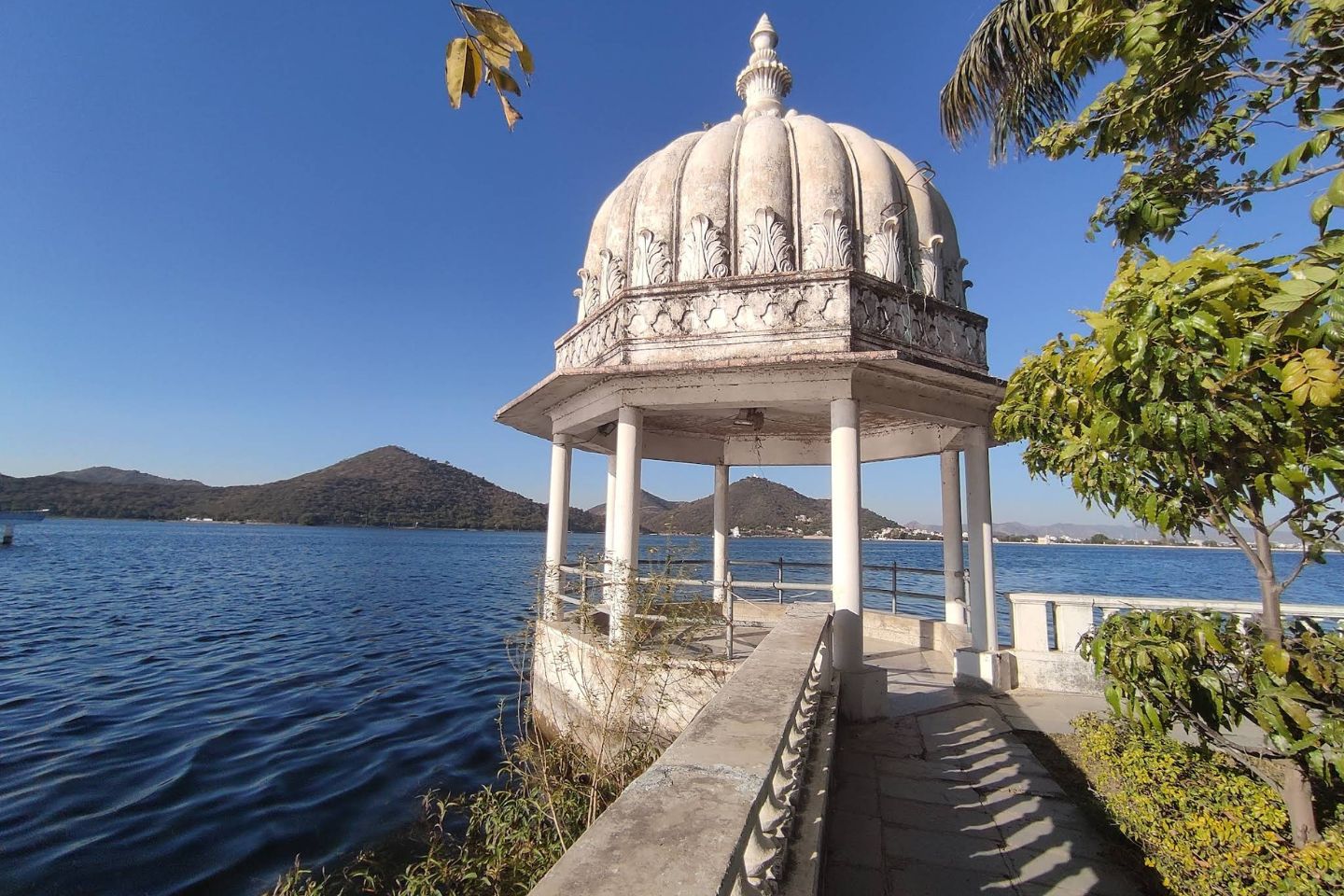 1 Day Udaipur Darshan Tour Packages with Price & Itinerary