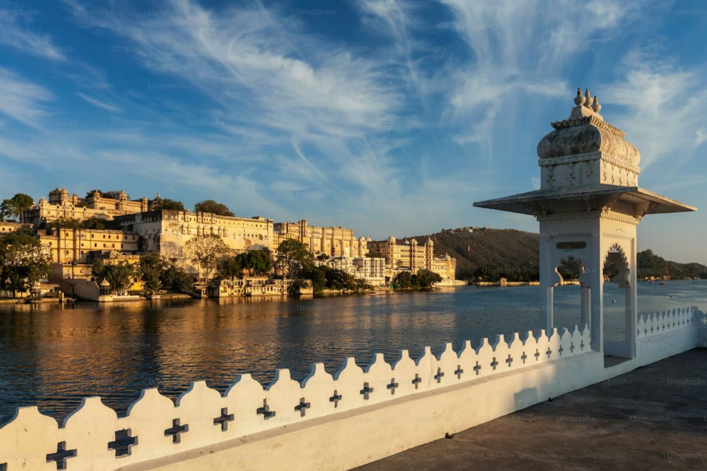 Mumbai to Udaipur Tour Packages