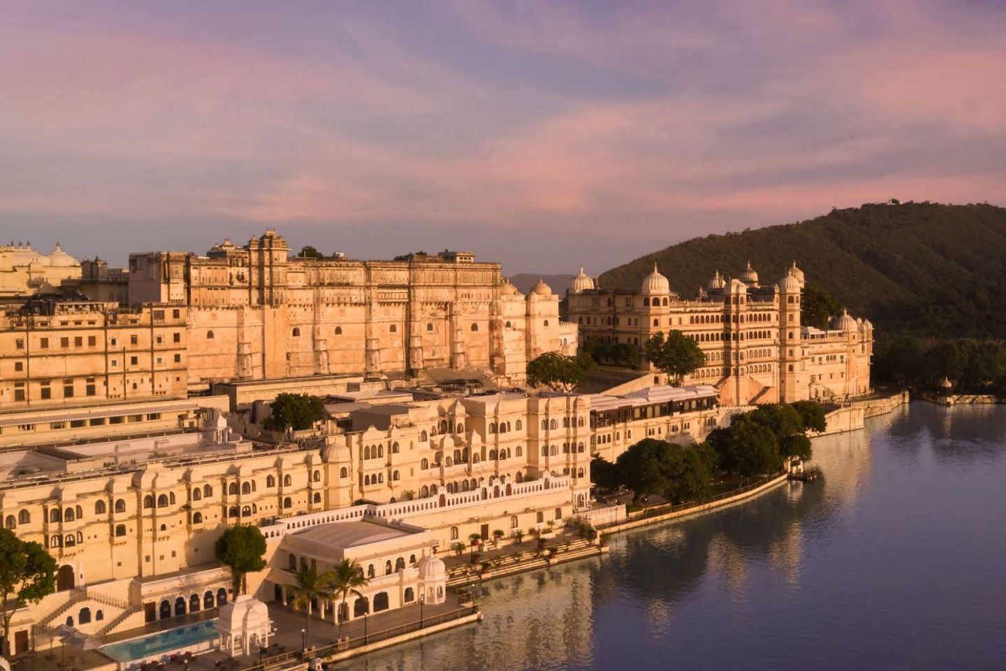 Udaipur Local Sightseeing Tour Packages with Price & Itinerary